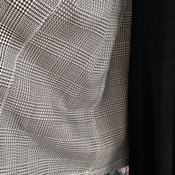 Back in the day - Black & White Blazer - Picture 8 of 11